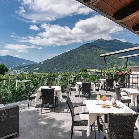 Tirolerhof Guesthouse-2