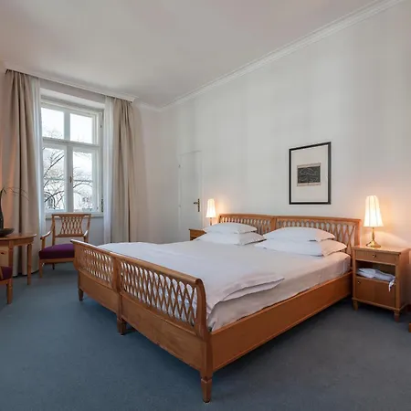Parkhotel Laurin-3