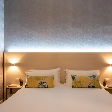 Hotel Embassy-2