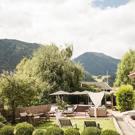 Hotel Tyrol-3