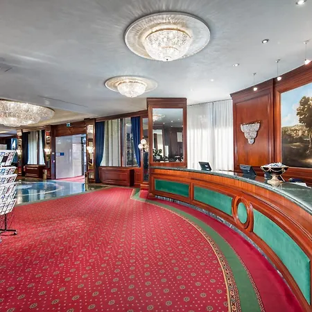 Royal Hotel Carlton-3