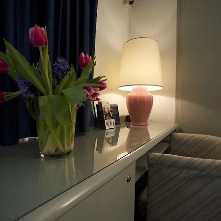 Club Hotel-2