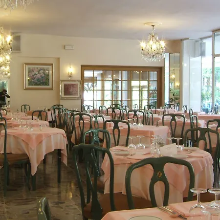 Hotel Royal-2