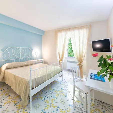 Hotel Il Nespolo-3