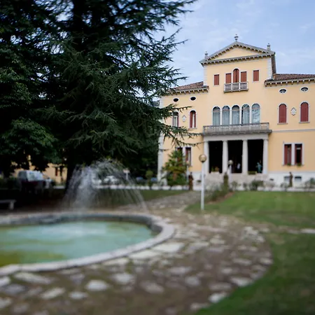 Hotel Villa Soligo - Small Luxury Hotels Of The World-2