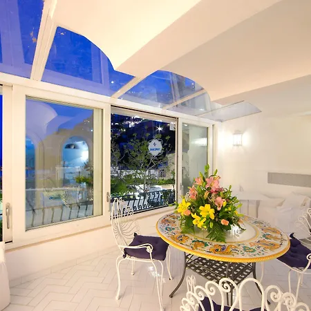 Hotel Bougainville-3