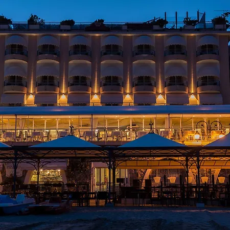 Hotel Regina-3