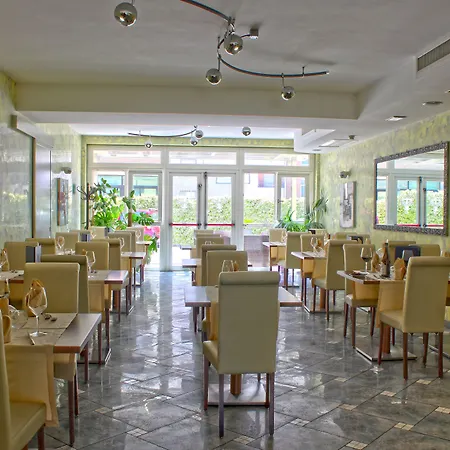 Hotel Villa Tirreno-2