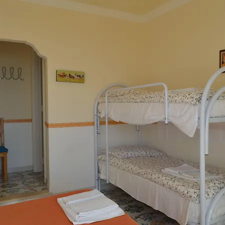 Le Ginestre di Capri BB&Holiday House-3