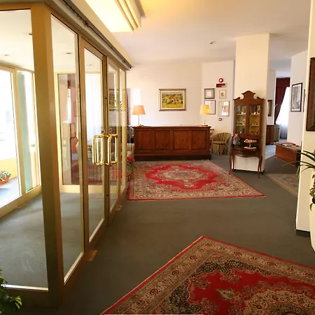 Hotel Augustus-3