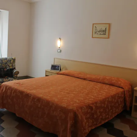 Hotel Croce Di Savoia-2
