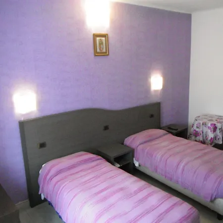 Hotel Renato-2
