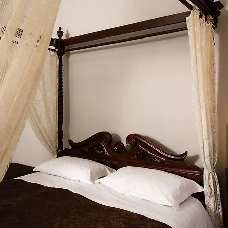 B&B Sara-2
