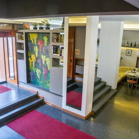 Hotel Italia-2