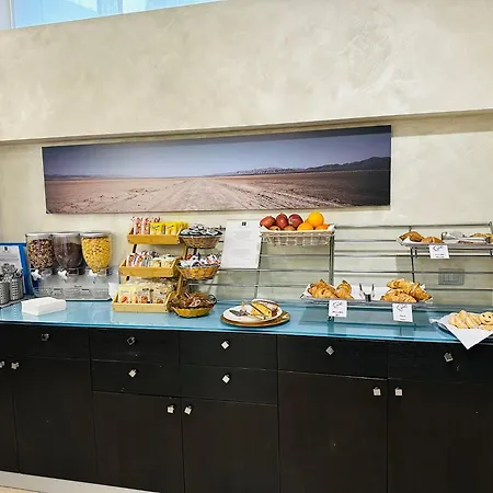 Hotel Kristall-2