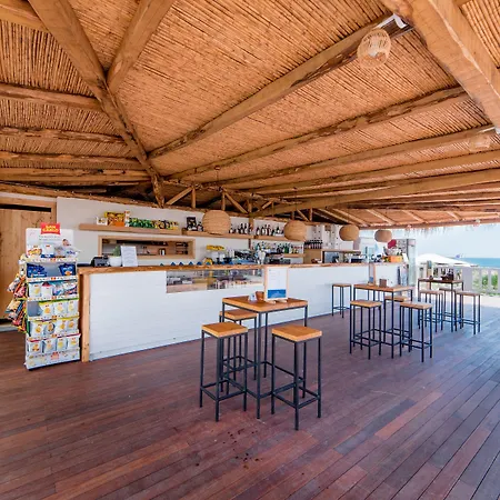 Cumeja Beach Club & Hotel-3