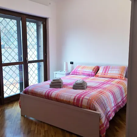 Domus Al Parco Guest House-3