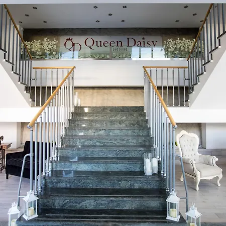 Hotel Queen Daisy-3