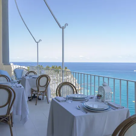 Palazzo Mottola Tropea-3