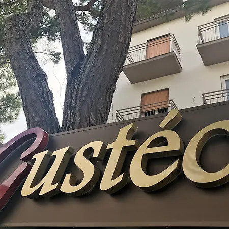 Hotel Cristina-3