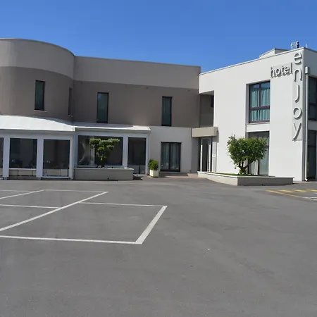 Hotel Enjoy-3