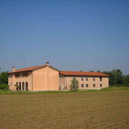 Agriturismo Campi Di Grano-3