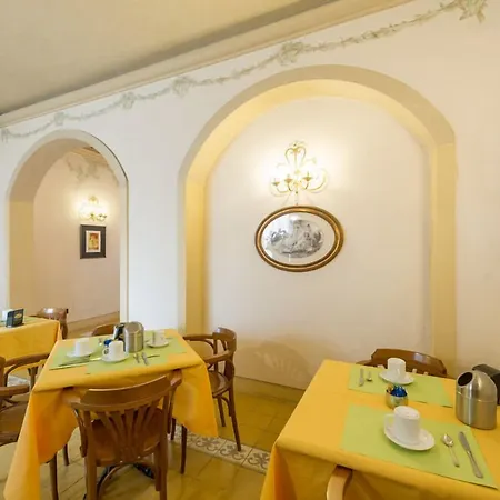 Hotel Moderno-3