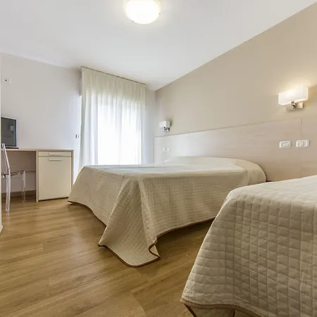 Hotel Silvia-2