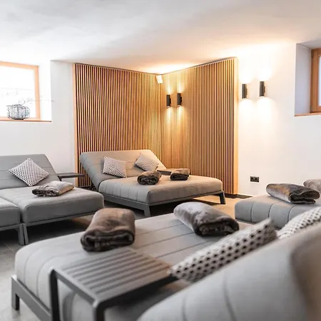Maraias - Luxury Suites & Apartments-3