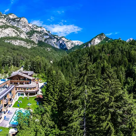 Hotel Pine-3