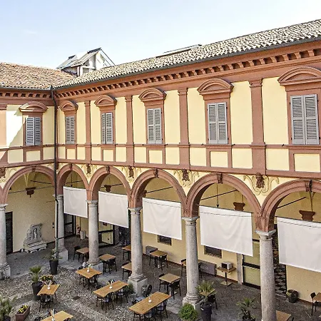 LVG Hotel Collection - Tornielli 9-3