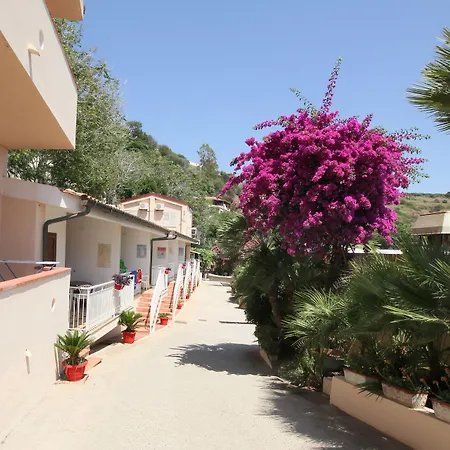 Quattro Scogli Villaggio Hotel-2