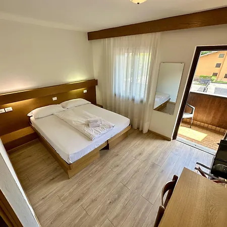 Hotel Ferrari-3