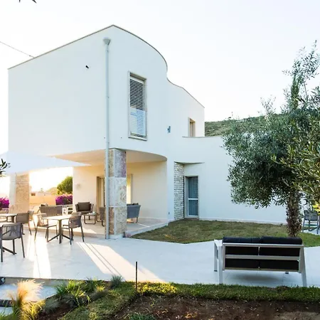 Scissure Sea Suite-3