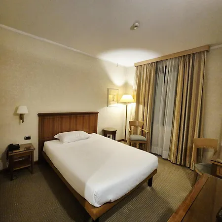 Hotel Excelsior Magenta-3
