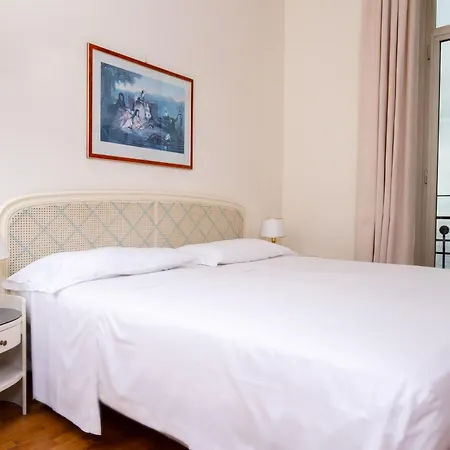 Grand Hotel De Londres-3