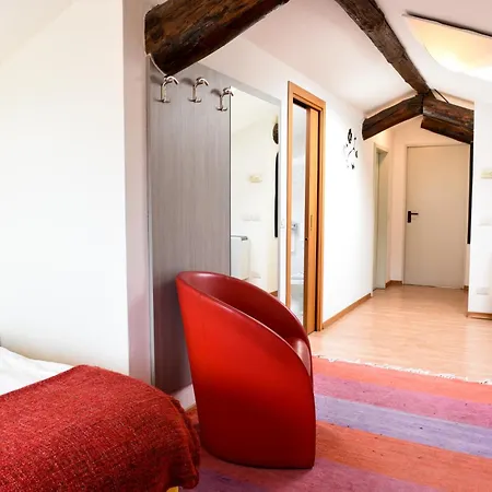 Velora-2