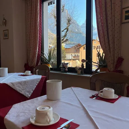Hotel Garni Suisse-3
