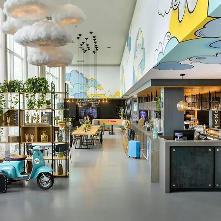 Moxy Milan Malpensa Airport-3