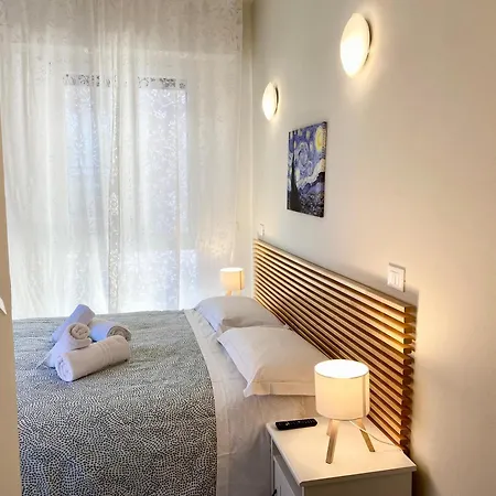The Green Gate - Airport Guest House-2