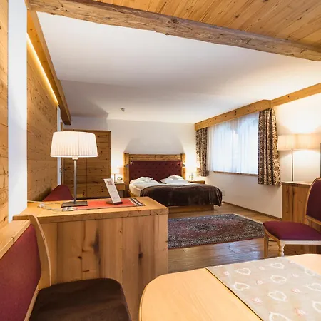 Garni Hotel Rosengarten B&B-3