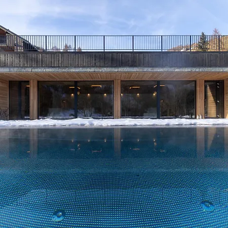 Les Dolomites Mountain Lodges-3