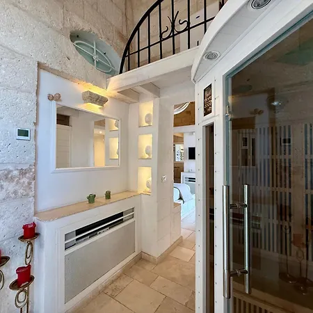 Vittorio Emanuele Charming Suites-3