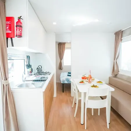 Happy Camp Mobile Homes In Villaggio Turistico Internazionale Eden-3