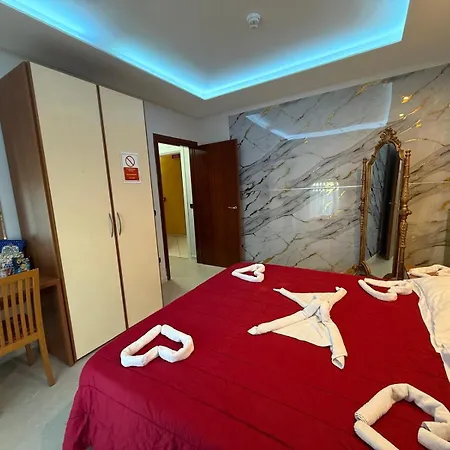 Hotel Happy Days-3