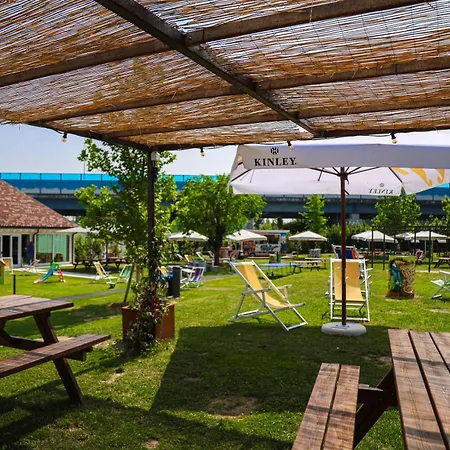 Nomad Hostel-2