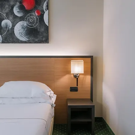 Smart Hotel King, By R Collection Hotels-3