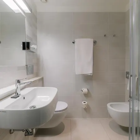 Smart Hotel King, By R Collection Hotels-2