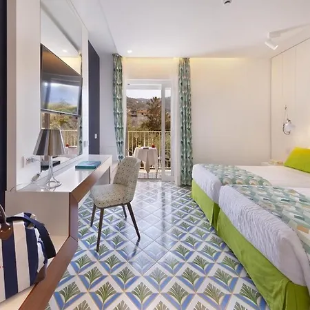 Grand Hotel Riviera-3