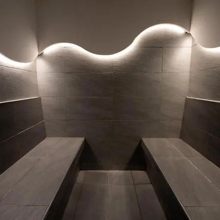 Dominik Alpine City Wellness Hotel Brixen - Adults Only-3